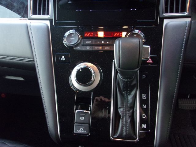 MITSUBISHI DELICA D:5 4WD 2023 Image 31