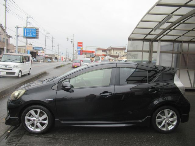 TOYOTA AQUA 2013 Image 31