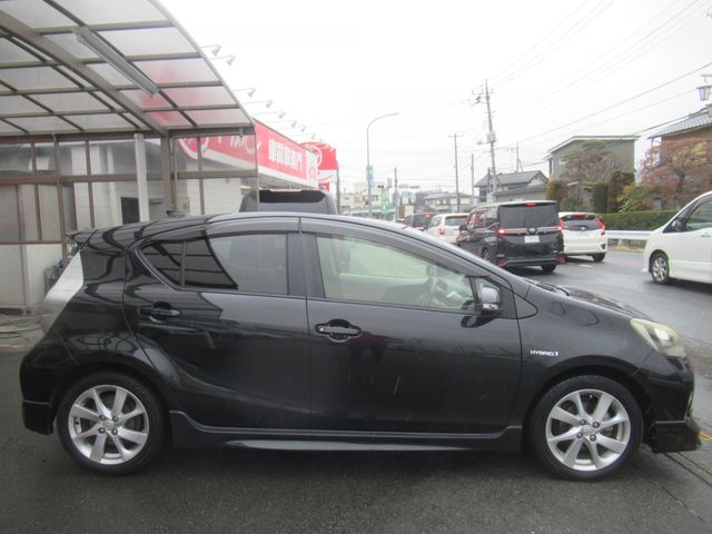 TOYOTA AQUA 2013 Image 31