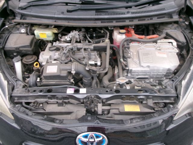 TOYOTA AQUA 2013 Image 31