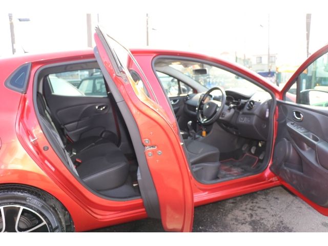 RENAULT LUTECIA 2015 Image 31