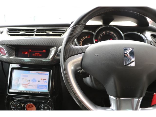 CITROEN DS3 2016 Image 31