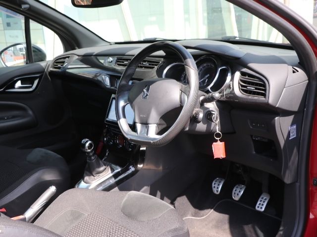 CITROEN DS3 2016 Image 31