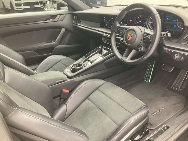 PORSCHE 911 2023 Image 31