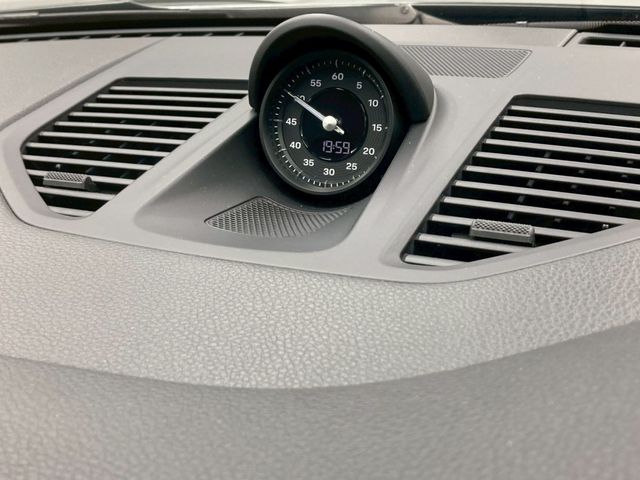 PORSCHE 911 2023 Image 31