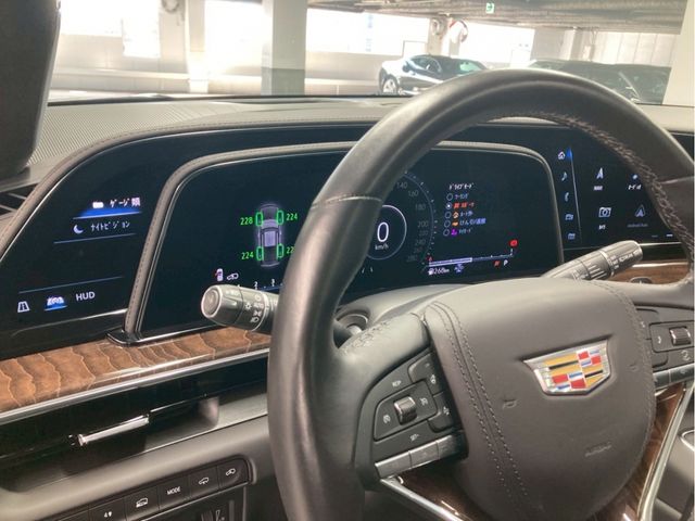 CADILLAC ESCALADE 2023 Image 31