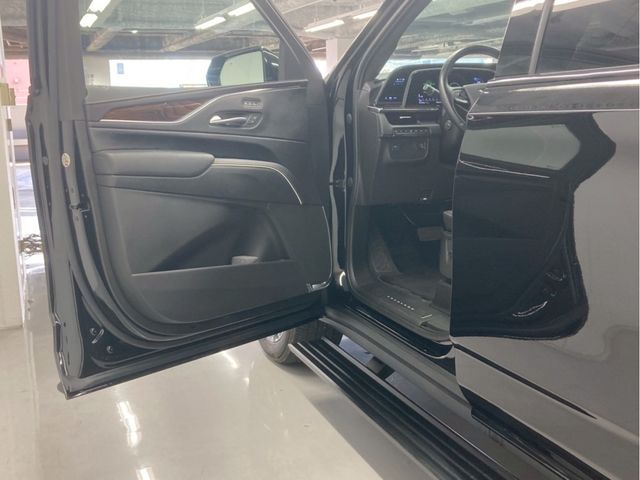 CADILLAC ESCALADE 2023 Image 31
