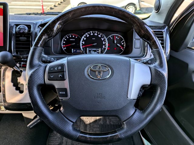 TOYOTA HIACE WAGON 2015 Image 31