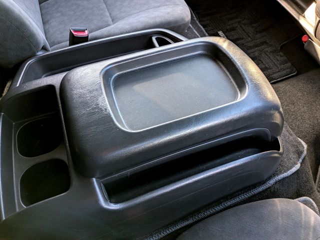 TOYOTA HIACE WAGON 2015 Image 31