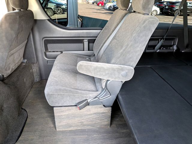 TOYOTA HIACE WAGON 2015 Image 31