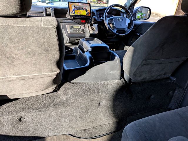 TOYOTA HIACE WAGON 2015 Image 31