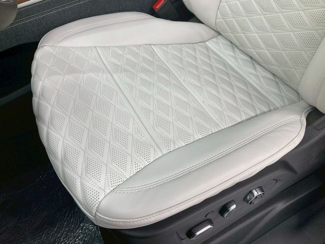 CADILLAC ESCALADE 2025 Image 31