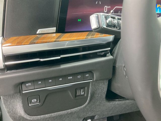 CADILLAC ESCALADE 2025 Image 31