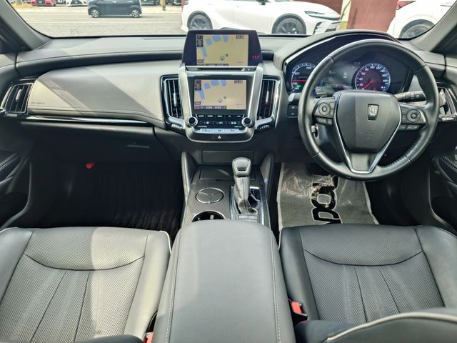 TOYOTA CROWN SEDAN HYBRID 2018 Image 31