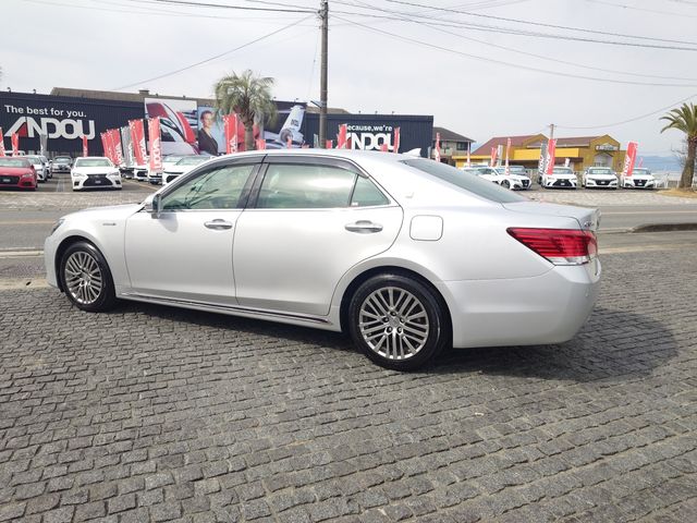 TOYOTA CROWN MAJESTA HYBRID 2013 Image 31