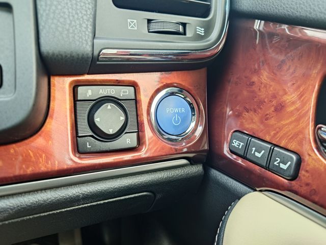 TOYOTA CROWN MAJESTA HYBRID 2013 Image 31