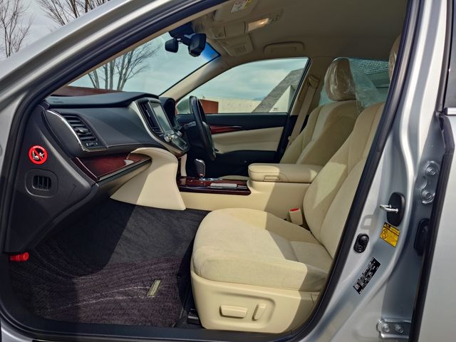 TOYOTA CROWN MAJESTA HYBRID 2013 Image 31