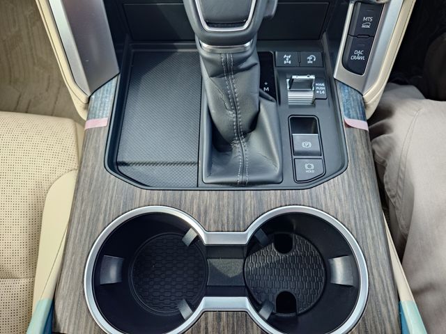 TOYOTA LANDCRUISER WAGON 2023 Image 31