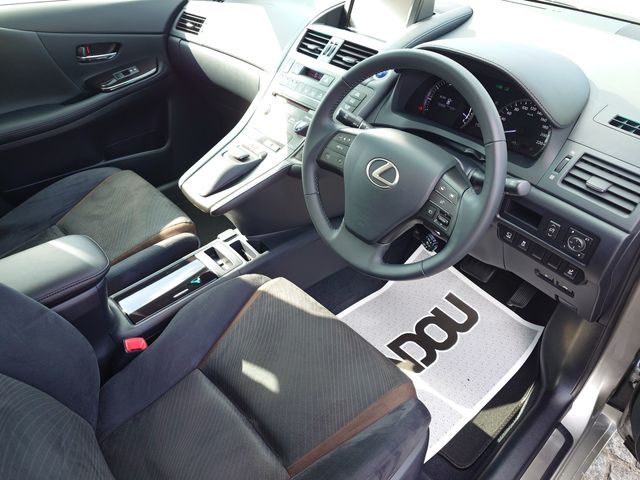 TOYOTA LEXUS HS250H 2016 Image 31