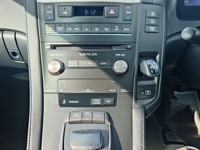 TOYOTA LEXUS HS250H 2016 Image 31