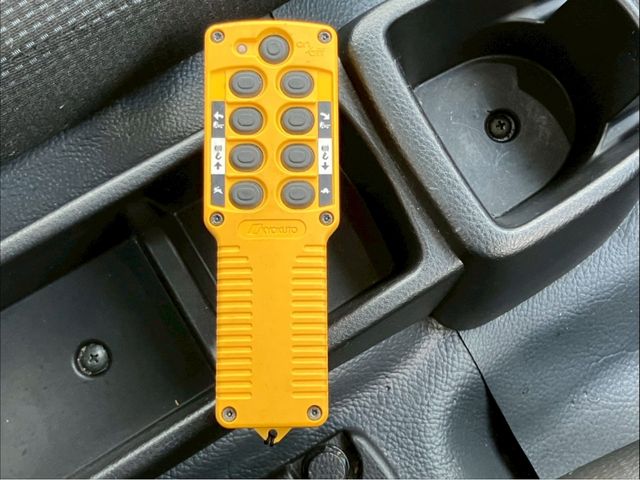 MITSUBISHI CANTER 2024 Image 31