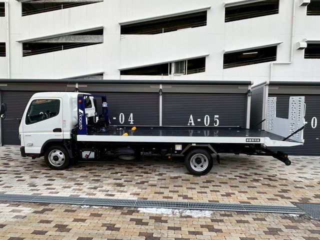 MITSUBISHI CANTER 2024 Image 31