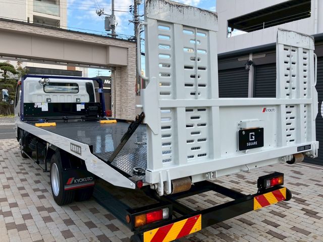 MITSUBISHI CANTER 2024 Image 31