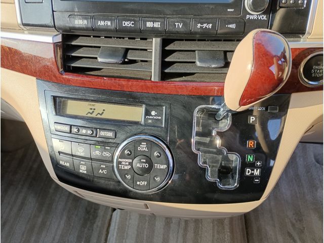 TOYOTA ESTIMA  4WD 2013 Image 31