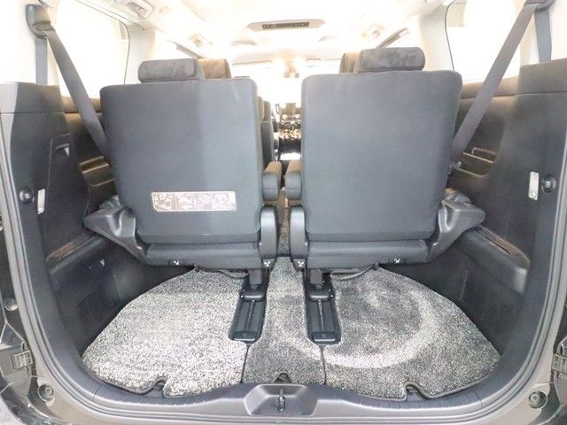 TOYOTA ALPHARD 2019 Image 31