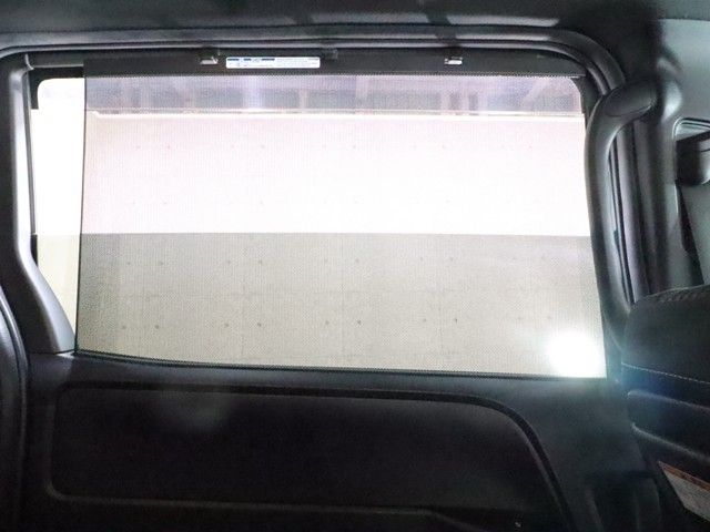 TOYOTA VOXY HYBRID 2017 Image 31