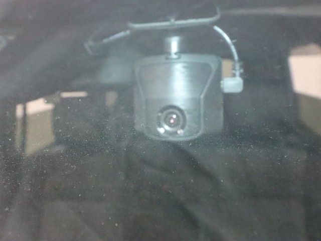 TOYOTA VOXY HYBRID 2017 Image 31