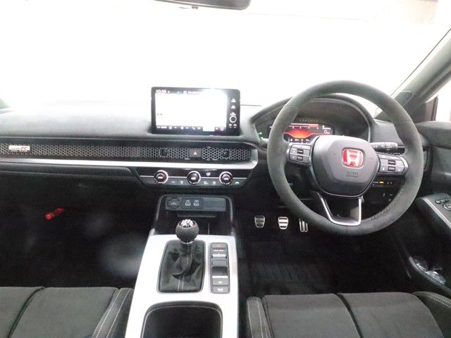 HONDA CIVIC HATCHBACK 2025 Image 31