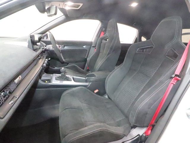 HONDA CIVIC HATCHBACK 2025 Image 31