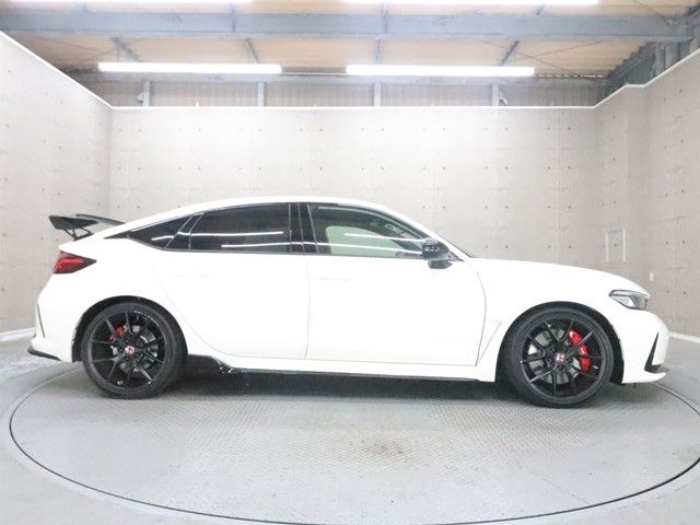 HONDA CIVIC HATCHBACK 2025 Image 31