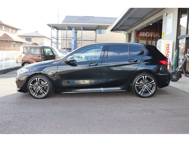 BMW 1SERIES 2022 Image 31