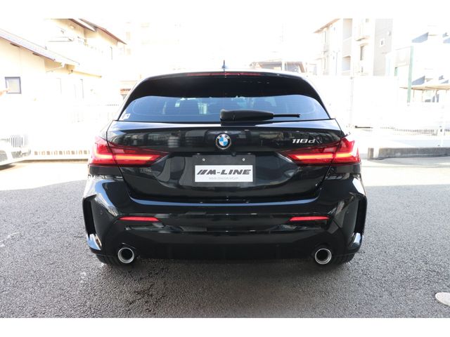 BMW 1SERIES 2022 Image 31