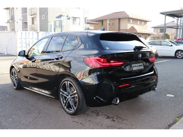 BMW 1SERIES 2022 Image 31