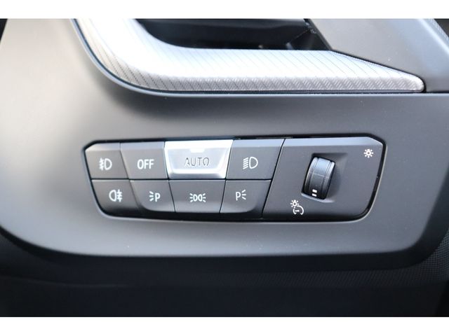 BMW 1SERIES 2022 Image 31