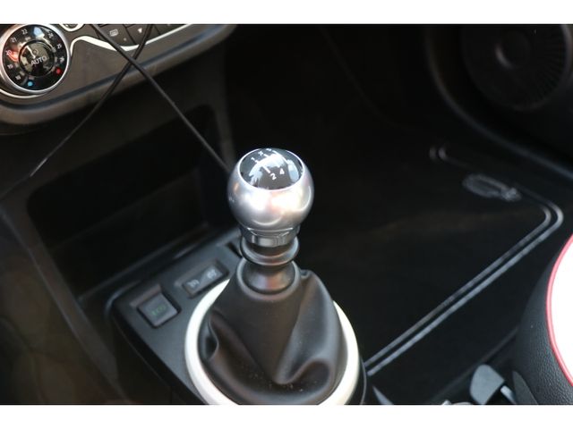 RENAULT TWINGO 2015 Image 31