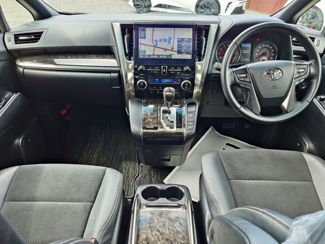 TOYOTA ALPHARD 2021 Image 31