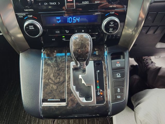 TOYOTA ALPHARD 2021 Image 31