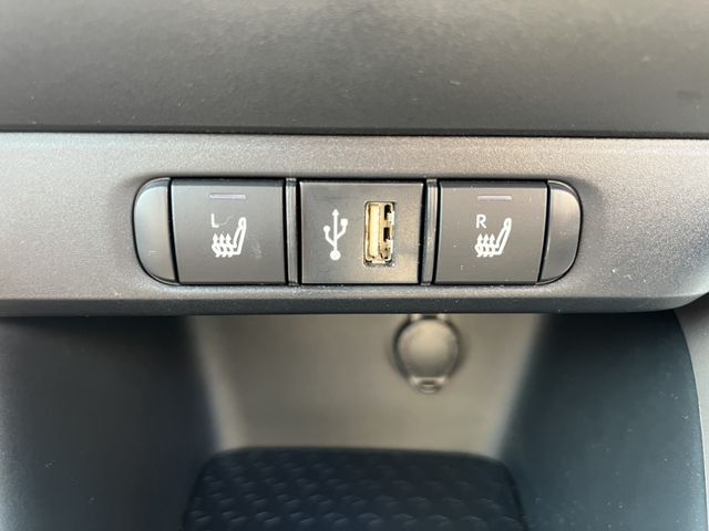 TOYOTA YARIS 2021 Image 31