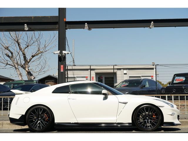 NISSAN GT-R 2023 Image 31