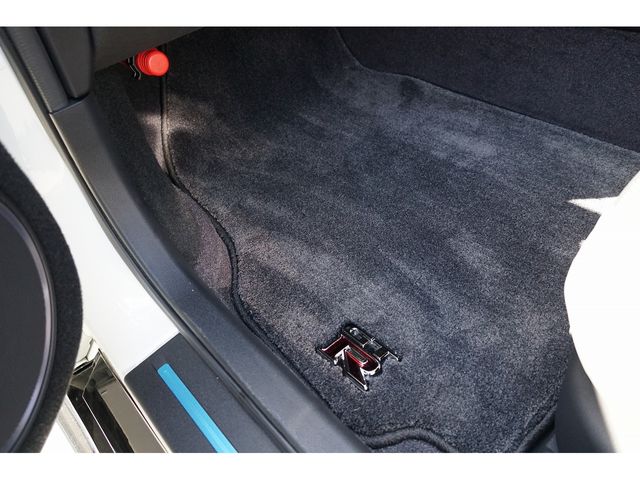 NISSAN GT-R 2023 Image 31