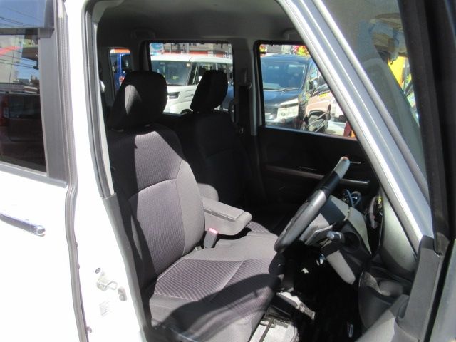 SUZUKI SPACIA CUSTOM Z 2017 Image 31