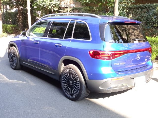 MERCEDES BENZ EQB 2024 Image 31