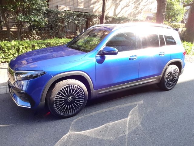 MERCEDES BENZ EQB 2024 Image 31