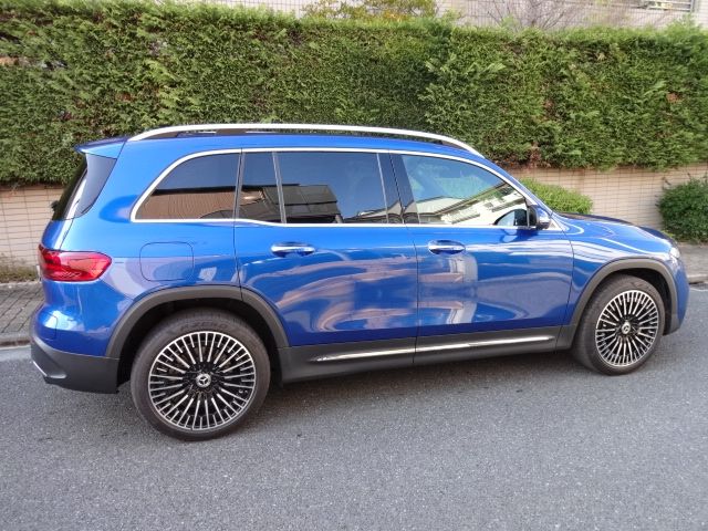 MERCEDES BENZ EQB 2024 Image 31