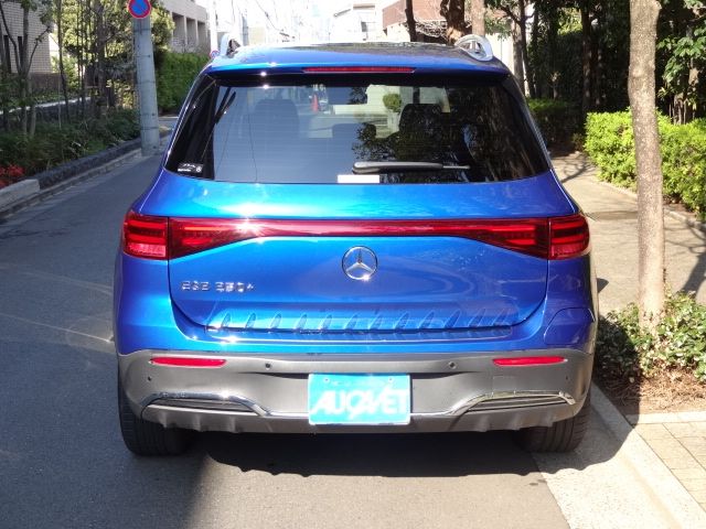 MERCEDES BENZ EQB 2024 Image 31