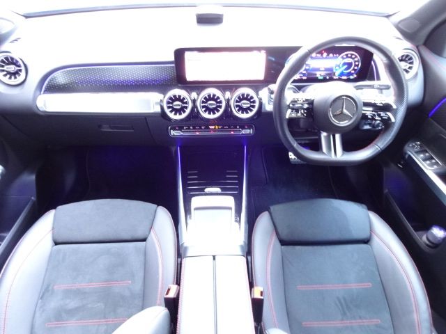 MERCEDES BENZ EQB 2024 Image 31